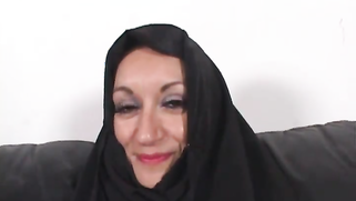 Arab woman is fucked from behind after giving blowjob in porn video | XXX Video on AllSex.XXX
