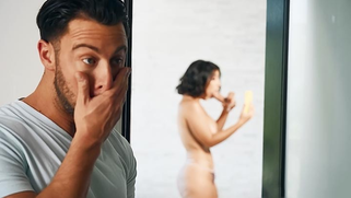 Guy looks at his amazing stepsister LaSirena69 and gets horny