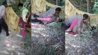 XXX MMS Indian Sex! Desi local randi outdoor fucking