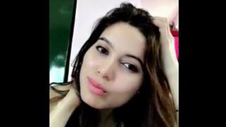 Stunning Paki beauty shows XXX curves during solo chudai video for BF