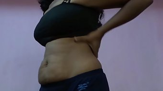 Arousing Indian female changes clothes in amateur homemade sex video