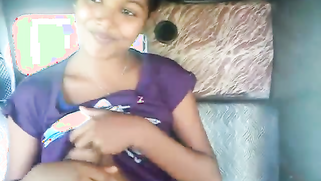 Desi chick allows driver to touch her XXX body parts to take her home