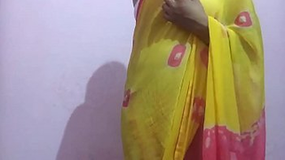 Indian Bhabhi nude XXX video to rock your dicks