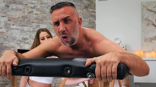 Masseuse Jessa Rose takes XXX care of client's sex instrument