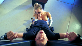 Nerdy mom Nicole Aniston pleases captive by giving amazing XXX blowjob