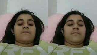 Indian girl pulls T-shirt up to expose her XXX titties and nipples