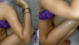 Man comes to shower just to film his Desi stepsister washing XXX body