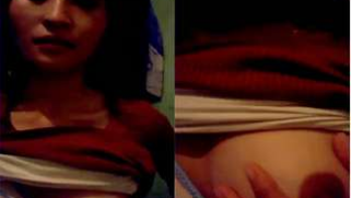 Teen Desi girl takes XXX titties out of bra boasting about small nipples