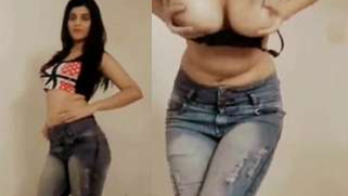 Desi dancer in jeans agrees to divulge XXX big boobs on camera