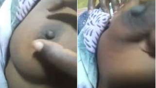 Desi diva has nothing against being felt up in XXX naked video