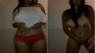 Indian girl has nothing against dancing with naked XXX hooters on camera