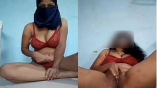 Love hides her Desi face under the fabric and masturbates XXX snatch