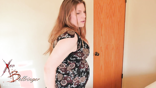 Pregnant mom Xev Bellringer overcomes shyness and poses nude for stepson | XXX Video on AllSex.XXX