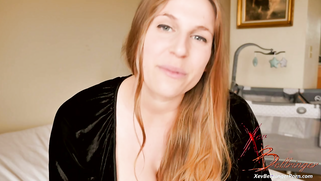 Natural mom Xev Bellringer with nude tummy talks to her obedient hubby | XXX Video on AllSex.XXX