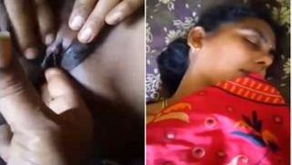 Amateur Desi babe rubs her XXX clitoris while cameraman is fingering ass