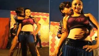 Desi dancer performs her XXX show but guy is touching melons and snatch