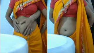 Erotic Desi chick allows boyfriend to hug her and feel up XXX body