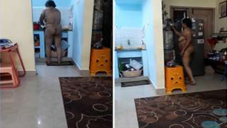 Fat Indian whore gives XXX pleasure to BF just doing her job in the nude