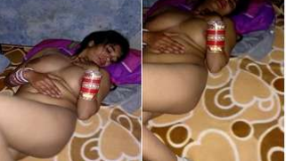 X-rated Indian doesn't feel shy to bare boobs for a homemade porn video