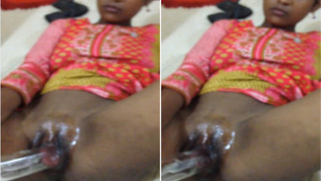 Quick-witted Desi girl realizes that the lamp can replace a sex toy