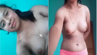 Sexy Indian babe deletes XXX bra demonstrating her sex body parts
