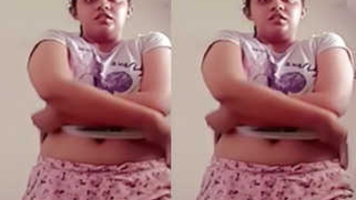 Indian chick demonstrates her XXX breasts and hairy sex cunt on camera