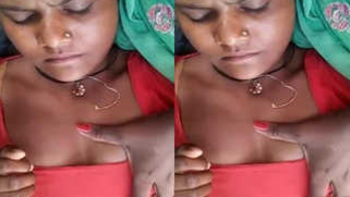 Man has sex with Indian girlfriend but cameraman touches her XXX tits