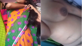 Sweet teen Indian flashes her full XXX tits with brown sex nipples