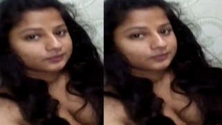 Desi girl has a sex XXX pussy to be masturbated and fingered in shower