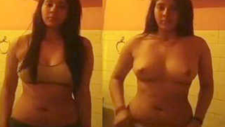 Indian exposes her XXX boobies in an amateur sex video in the bathroom