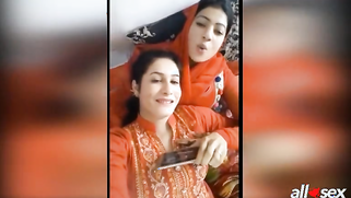 Tik Tok Indian XXX sex: Desi Sisters Catfight lesbian fun kissing and licking | XXX Video on AllSex.XXX