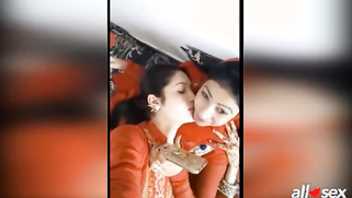 Tik Tok Indian XXX sex: Desi Sisters Catfight lesbian fun kissing and licking | XXX Video on AllSex.XXX