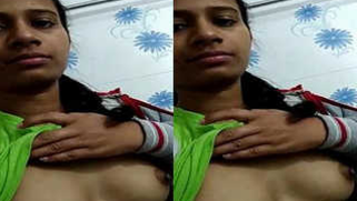 Indian flashes her XXX nipples and unshaved slit to online sex friend