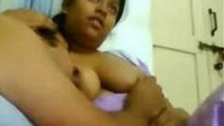 Indian sex amateur model enjoys her XXX lover licking the nipples