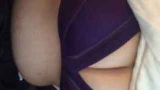 Purple bra hides Indian's XXX breasts from driver looking at sex melons