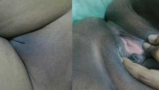 Indian MILF massages her XXX pussy so tenderly for her sex video blog