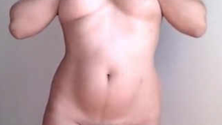 XXX Indian slut pulls her sari up and bares her natural sex tits and butt