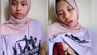 Girl with Malay features doesn't take hijab off but flashes sex parts | XXX Video on AllSex.XXX