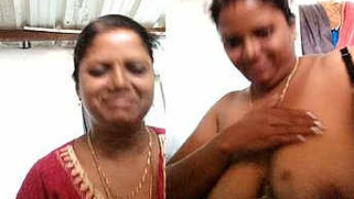 Chubby Desi aunty is proud owner of impressive natural XXX breasts