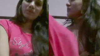 Desi chick strips naked to show perfect XXX assets on the camera