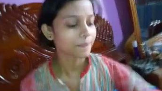 Curious Desi guy explores girlfriend's trimmed XXX peach before sex