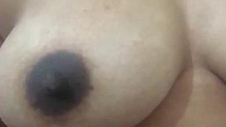 Man has nothing to do so he films porn with Indian MILF washing her body