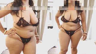Plump Indian housewife in sex bikini flaunts her XXX body parts