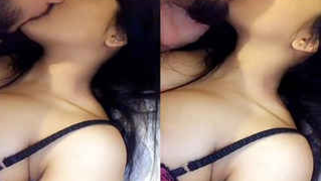 Teen doesn't hide her sex tits and kisses her XXX Indian lover on camera