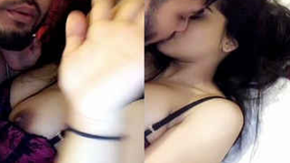 Indian narcissist satisfies XXX fantasy in amateur sex video