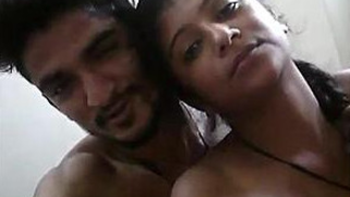Indian fellow during XXX sex makes pause to share kisses with cute GF