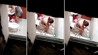 Sensual indian lady got her ass caught on hidden cam | XXX Video on AllSex.XXX