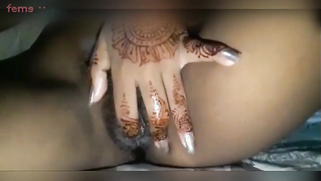 Newly-wed Pakistani wife nude show with mehendi masturbation | XXX Video on AllSex.XXX