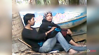 Young Paki dude hugs his hot XXX auntie getting ready for good sex | XXX Video on AllSex.XXX