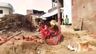 No sex but hot XXX boobs flashing from scandalous Paki stepsister | XXX Video on AllSex.XXX